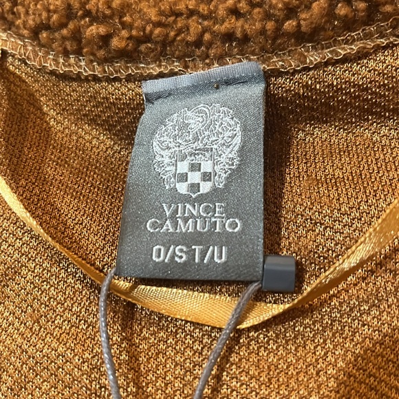 NWT- Vincent Camuto Amazingly Soft Camel Wrap/ removable belt /tortoise buttons - Picture 10 of 14